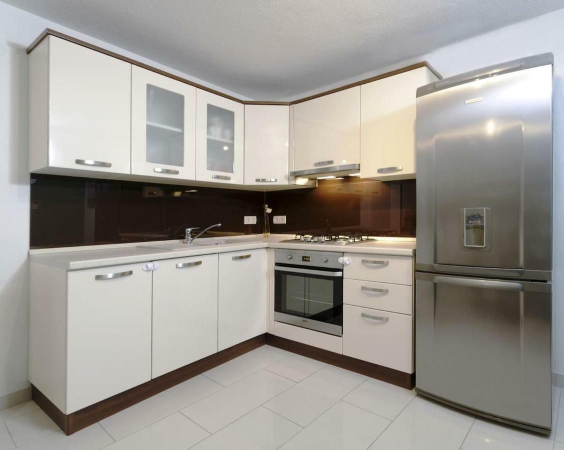Holiday Home Marta With Heated Pool,Grill,Sea View Bast Eksteriør billede